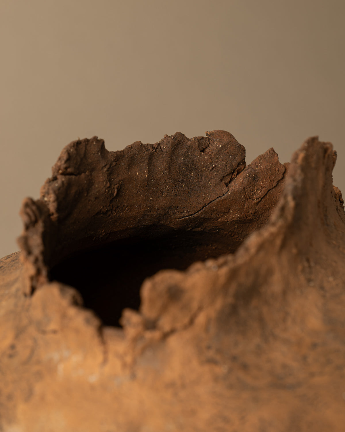 Pithos 001 in Utah Clay, additional view 02