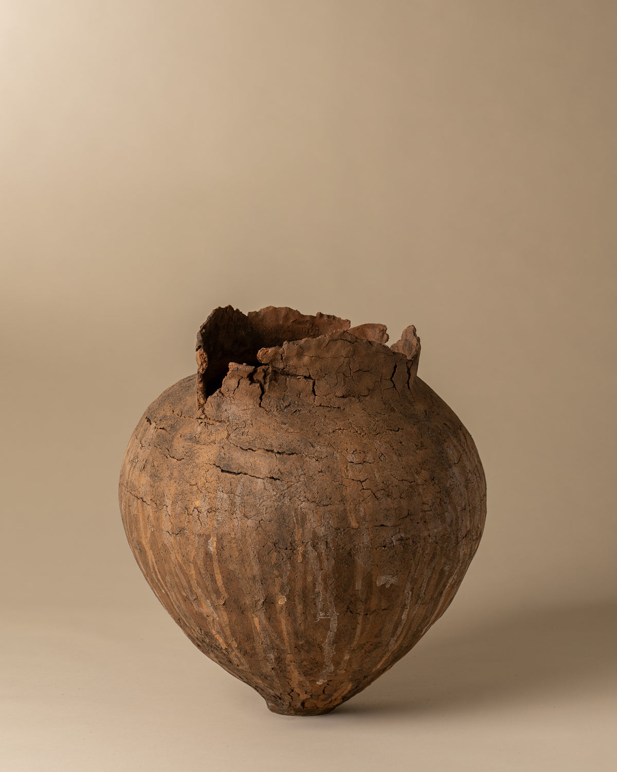 Pithos 004 in Utah Clay, additional view 04