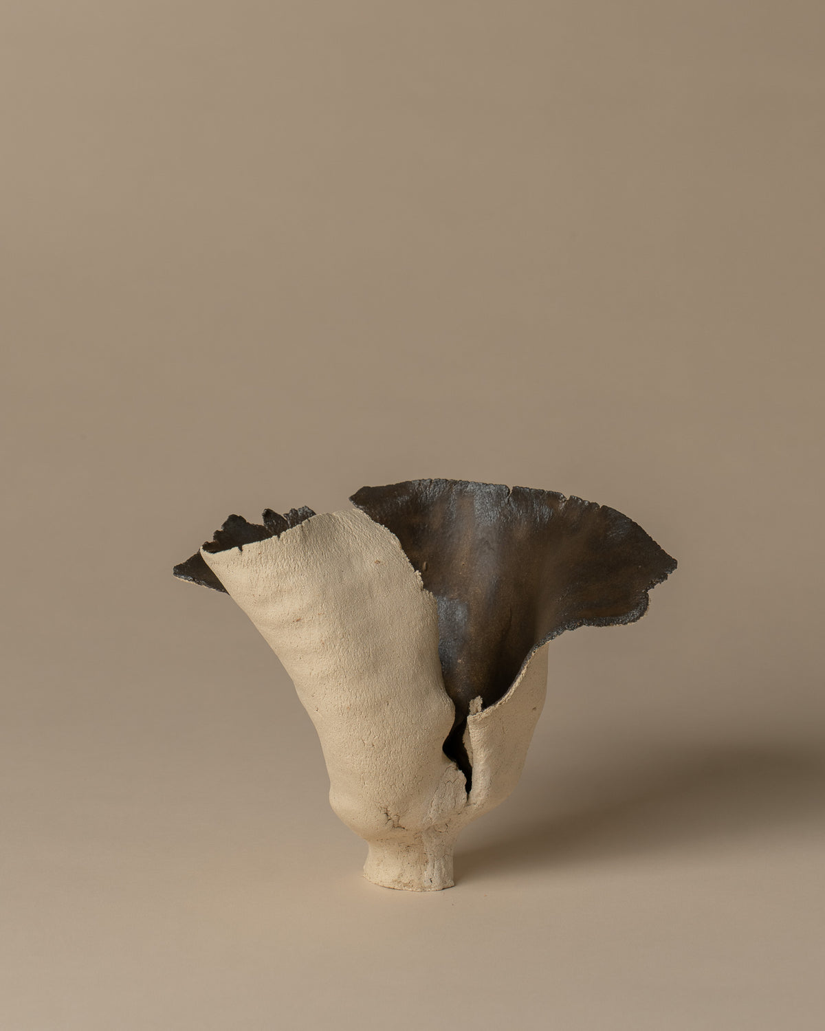 Vessel 001 in Powder, additional view 05