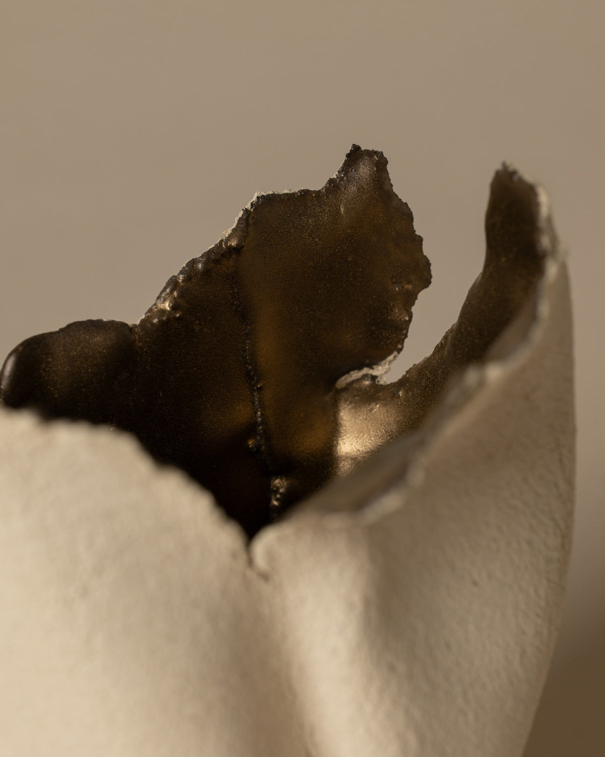 Vessel 002 in Powder, additional view 02