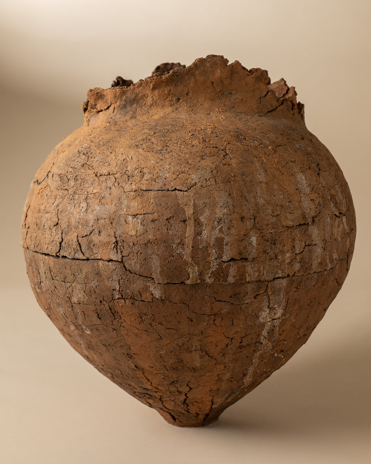 Pithos 001 in Utah Clay, additional view 03