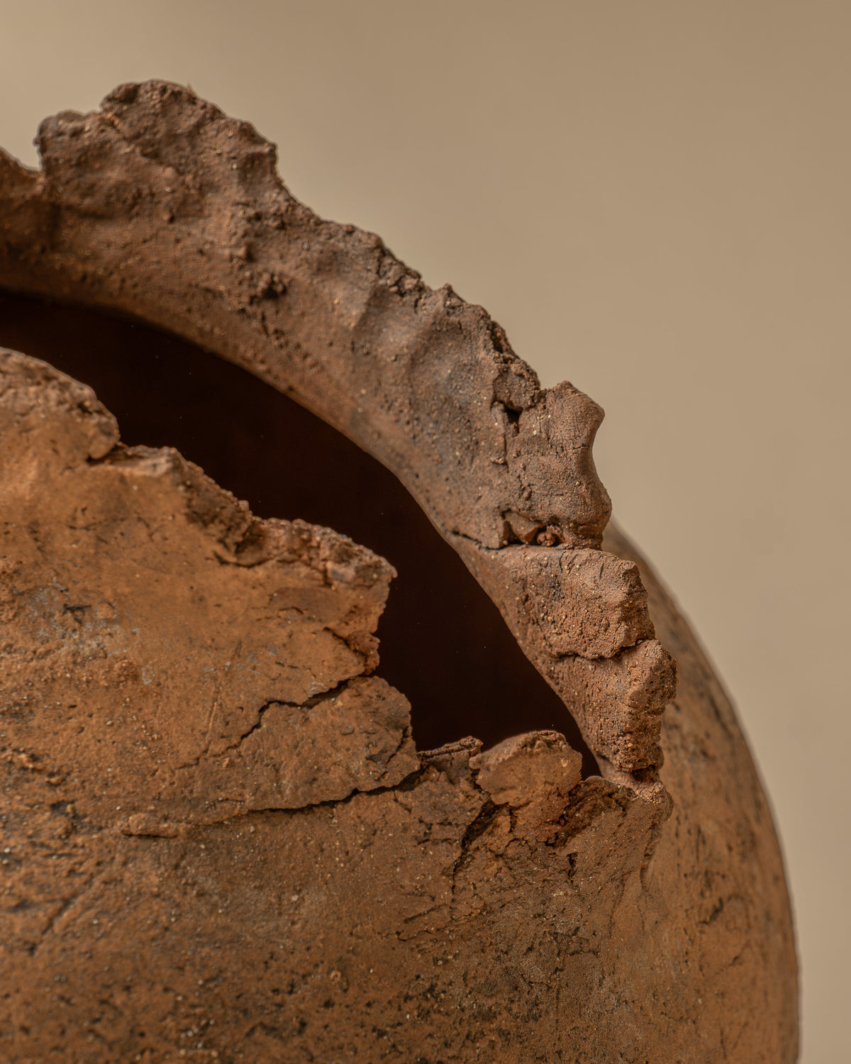 Pithos 001 in Utah Clay, additional view 04