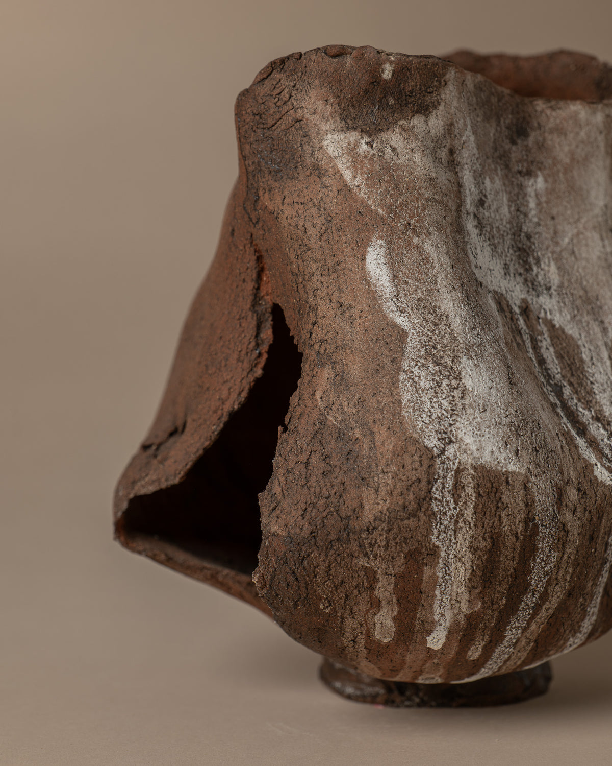 Vessel 001 in Utah Clay, additional view 02