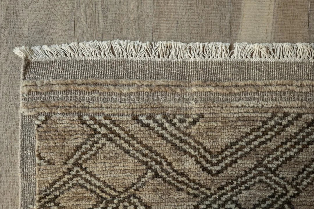 Journey’s edge, fringe and linear pattern